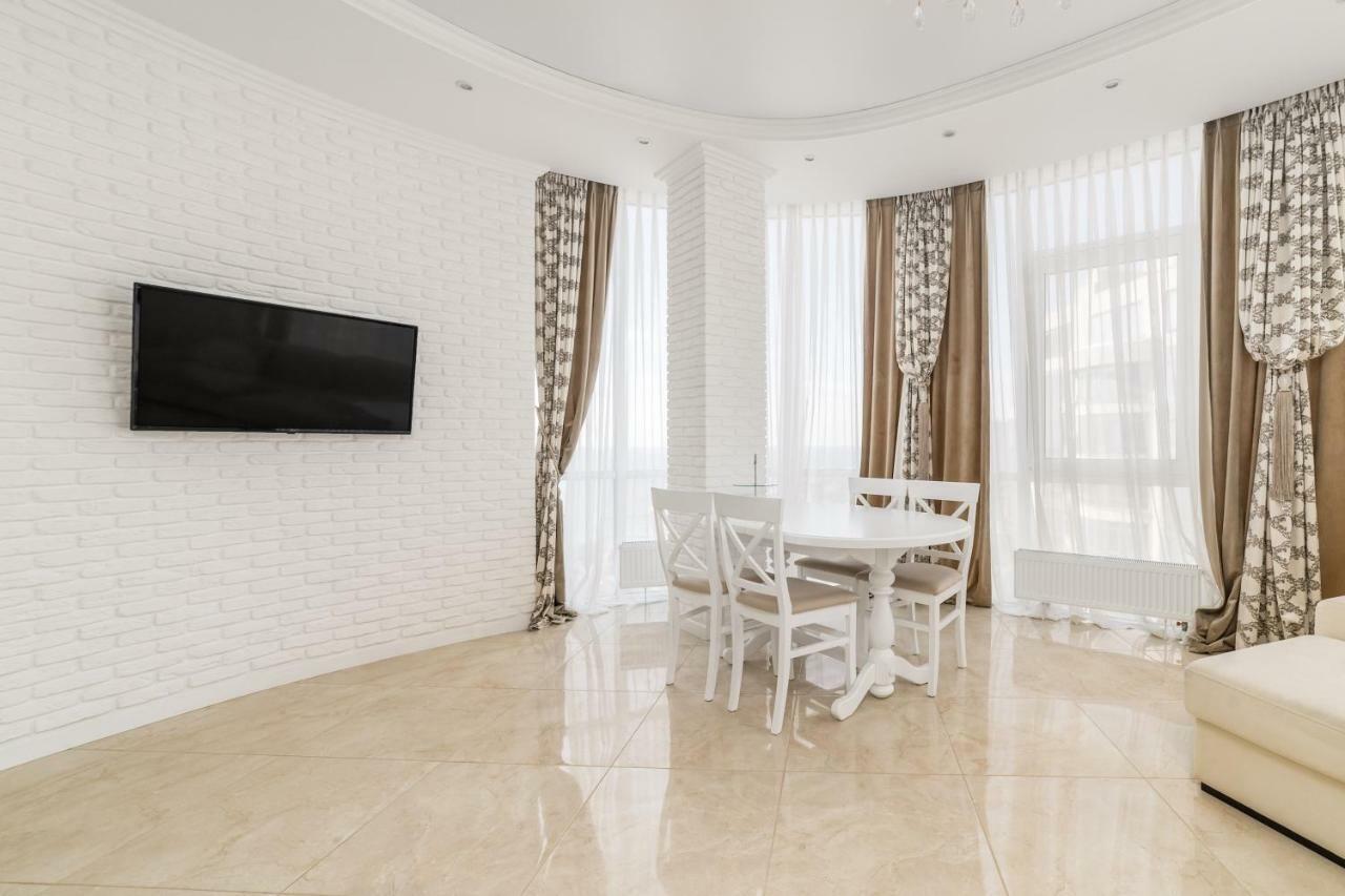 Vip Level Sea View Apartment Одеса Екстер'єр фото